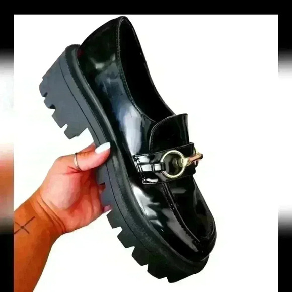 Urban Outfitters Womens Black Boca Patent Leather Lug Chunky Platform  Loafers 8 - Picture 10 of 14